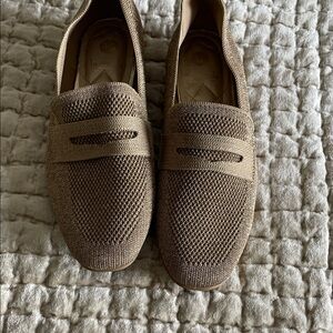 Stylish gold  Loafers for Women